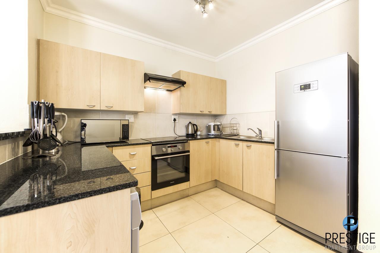 เพรสทีจ อพาร์ตเมนต์ แซนด์ตัน แอท เวสต์พอยต์ Apartment โจฮันเนสเบิร์ก ภายนอก รูปภาพ