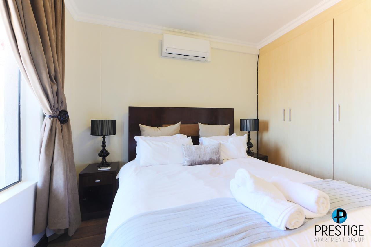 เพรสทีจ อพาร์ตเมนต์ แซนด์ตัน แอท เวสต์พอยต์ Apartment โจฮันเนสเบิร์ก ภายนอก รูปภาพ
